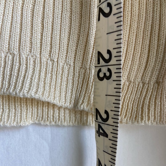 Brooks Brothers women’s cream 100% silk turtleneck  SZ  L - Picture 7 of 9